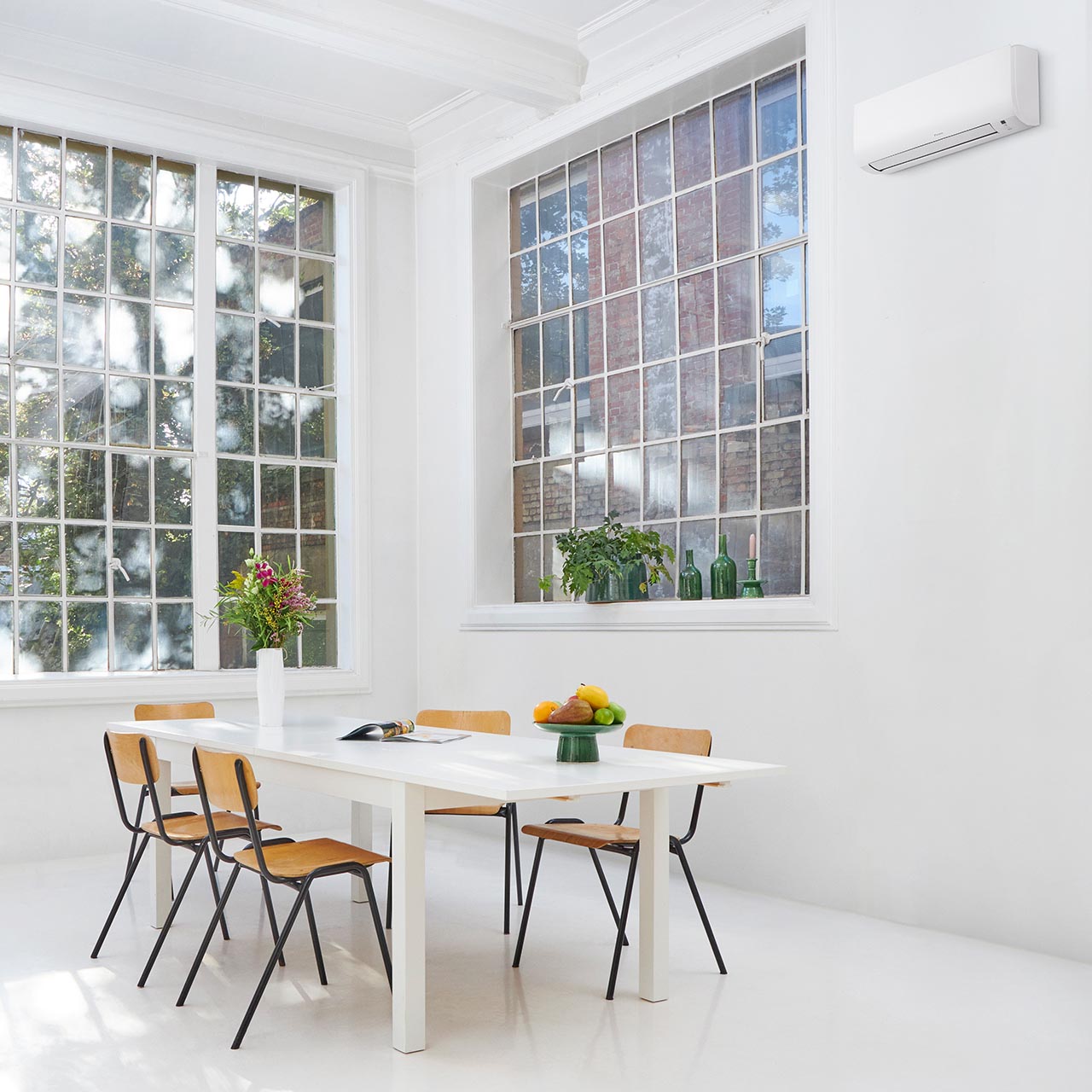 Daikin Comfora FTXP25N9 oro kondicionierius interjere