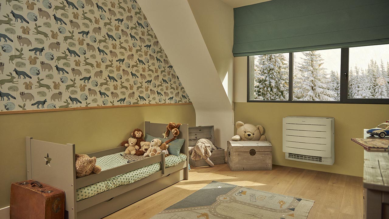 Daikin Perfera Floor FVXTM30B svetainės interjere